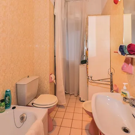 דירה Two-bedroom In -cn-